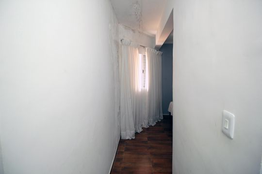 Closet de casa à venda com 4 quartos, 180m² em Vila Humaita, Santo André