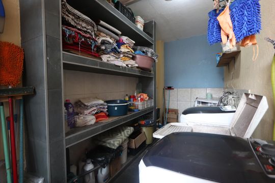 Lavanderia de casa à venda com 3 quartos, 270m² em Chácara Belenzinho, São Paulo