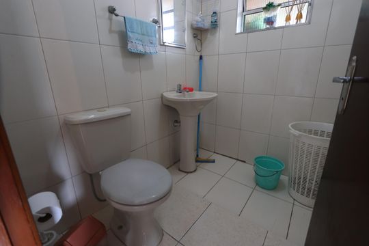 Banheiro da Edícula 2 de casa à venda com 3 quartos, 270m² em Chácara Belenzinho, São Paulo