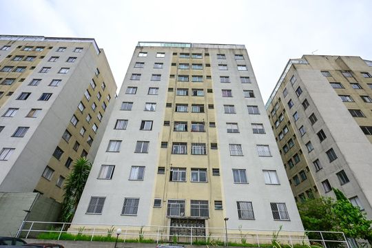 Fachada de apartamento para alugar com 3 quartos, 60m² em Parque Munhoz, São Paulo