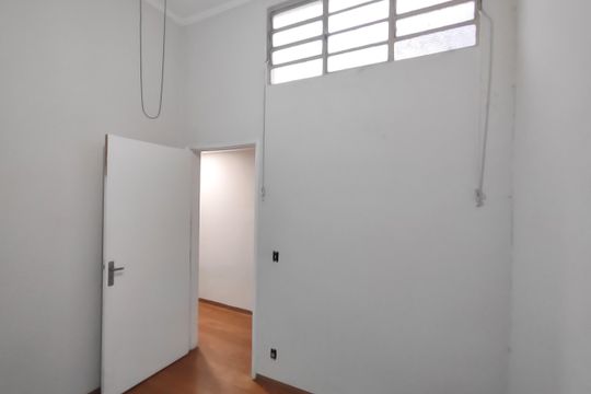 Quarto 2 de casa à venda com 3 quartos, 129m² em Olímpico, São Caetano do Sul