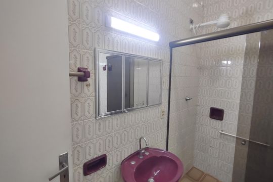 Banheiro 1 de casa à venda com 3 quartos, 129m² em Olímpico, São Caetano do Sul