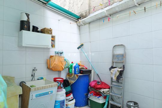 Área de Serviço de casa à venda com 2 quartos, 72m² em Jardim Lageado, São Paulo