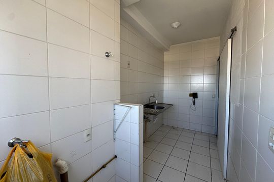 Cozinha de apartamento para alugar com 3 quartos, 62m² em Bussocaba, Osasco