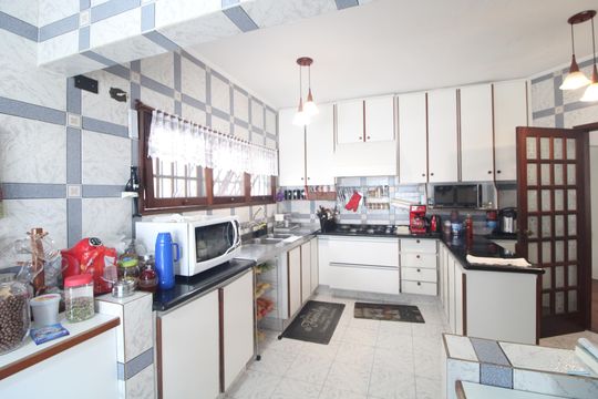 Cozinha de casa à venda com 3 quartos, 670m² em Socorro, São Paulo