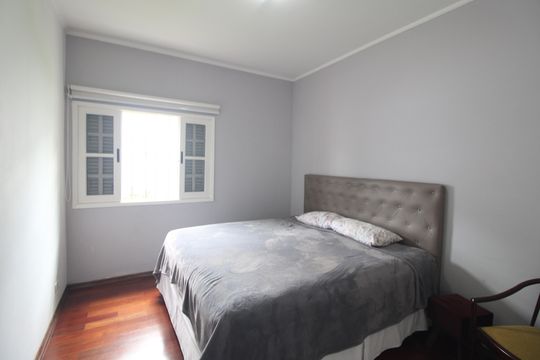 Quarto 2 de casa à venda com 3 quartos, 670m² em Socorro, São Paulo