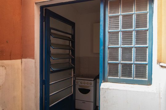 Quintal de kitnet/studio para alugar com 1 quarto, 30m² em Cidade Universitária, Campinas