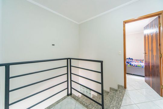 Hall da Escada de casa à venda com 2 quartos, 77m² em Vila Francisco Matarazzo, Santo André