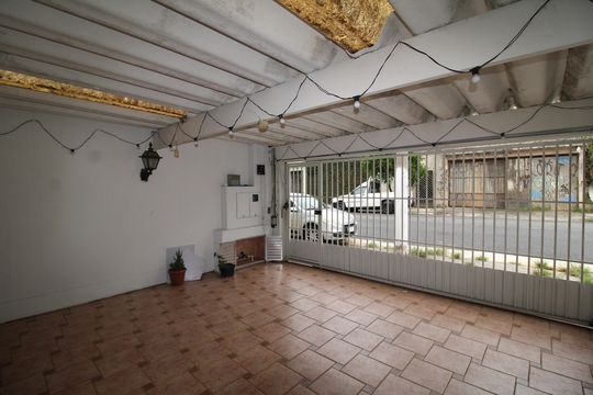 Casa à venda com 3 quartos, 150m² em Chora Menino, São Paulo