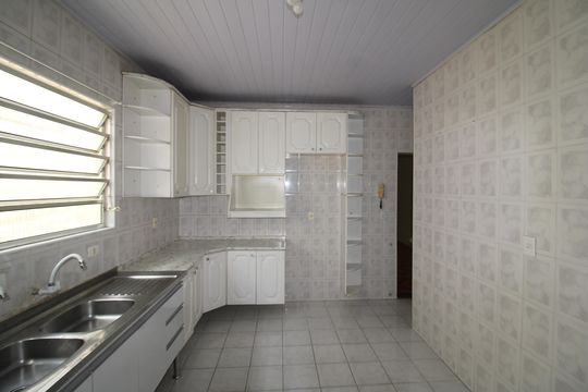 Cozinha de casa à venda com 3 quartos, 150m² em Chora Menino, São Paulo