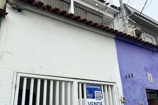 Fachada de casa à venda com 4 quartos, 250m² em Pilares, Rio de Janeiro