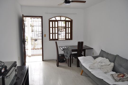 Casa 2 - Sala de casa à venda com 4 quartos, 250m² em Pilares, Rio de Janeiro