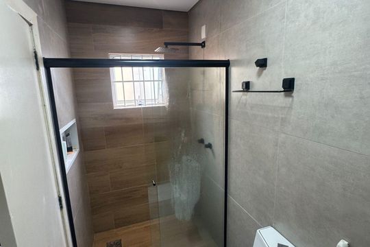 Casa à venda com 3 quartos, 160m² em Jardim Itu, Porto Alegre