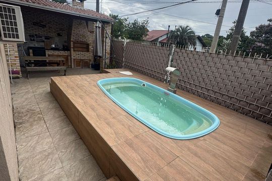 Casa à venda com 3 quartos, 160m² em Jardim Itu, Porto Alegre