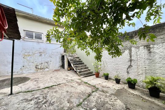 Quintal de casa à venda com 2 quartos, 80m² em Vila Fachini, São Paulo