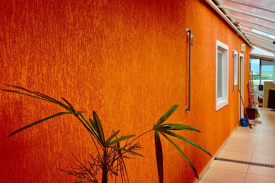 Corredor externo de casa à venda com 3 quartos, 160m² em Jardim Rizzo, Guarulhos