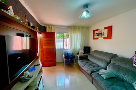 Casa à venda com 3 quartos, 160m² em Jardim Rizzo, Guarulhos