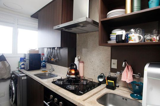 Cozinha + Área de Serviço de apartamento à venda com 2 quartos, 82m² em Independência, Porto Alegre
