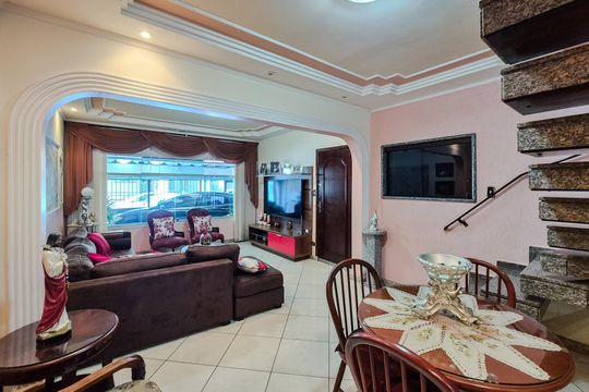 Sala de casa à venda com 3 quartos, 195m² em Santa Terezinha, São Bernardo do Campo