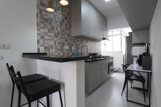 Cozinha e Área de Serviço de apartamento à venda com 3 quartos, 76m² em Indianópolis, São Paulo