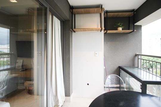 Varanda de kitnet/studio à venda com 1 quarto, 27m² em Indianópolis, São Paulo