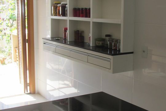 Cozinha de casa à venda com 2 quartos, 122m² em Guarujá, Porto Alegre