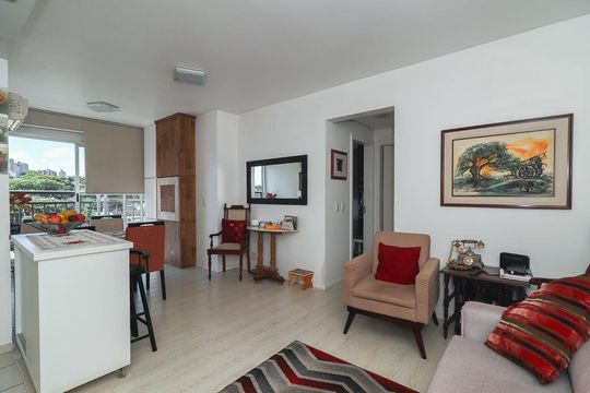Sala de apartamento à venda com 2 quartos, 67m² em Jardim do Salso, Porto Alegre