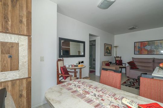 Sala de apartamento à venda com 2 quartos, 67m² em Jardim do Salso, Porto Alegre
