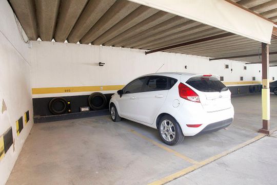 Box Garagem (02 vagas) de apartamento para alugar com 3 quartos, 170m² em Independência, Porto Alegre