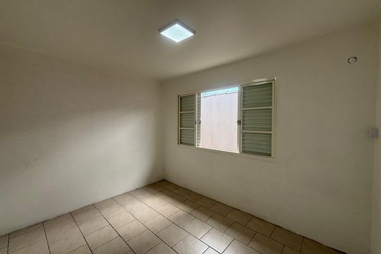 Casa à venda com 3 quartos, 200m² em Scharlau, São Leopoldo