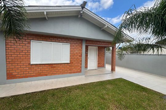Casa à venda com 3 quartos, 200m² em Scharlau, São Leopoldo