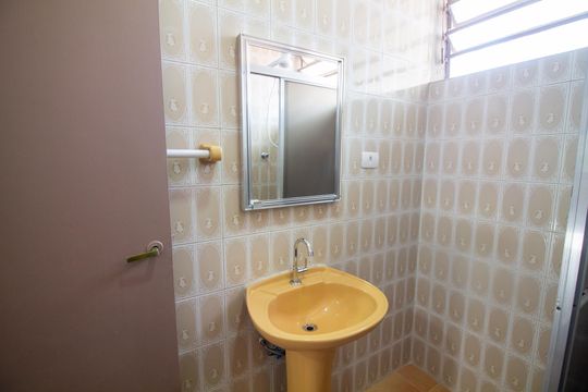 Banheiro de casa para alugar com 2 quartos, 116m² em Vila Congonhas, São Paulo