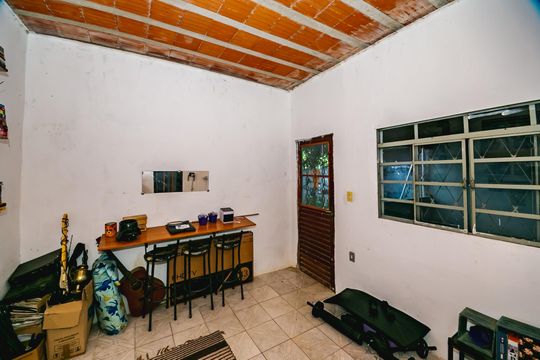 Casa à venda com 4 quartos, 150m² em Nacional, Contagem