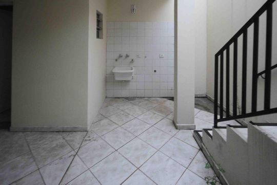 Casa à venda com 3 quartos, 200m² em São Lucas, São Paulo