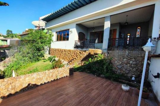 Casa à venda com 2 quartos, 168m² em Tauá, Rio de Janeiro
