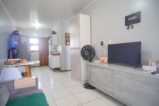 Sala de casa à venda com 2 quartos, 80m² em Campestre, São Leopoldo