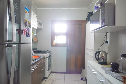 Cozinha de casa à venda com 2 quartos, 80m² em Campestre, São Leopoldo
