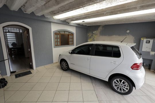 Garagem de casa à venda com 2 quartos, 97m² em Parque Erasmo Assunção, Santo André