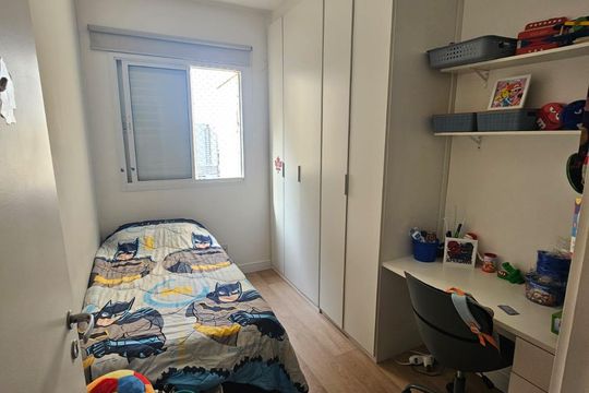 Apartamento à venda com 3 quartos, 74m² em Jardim Tupanci, Barueri