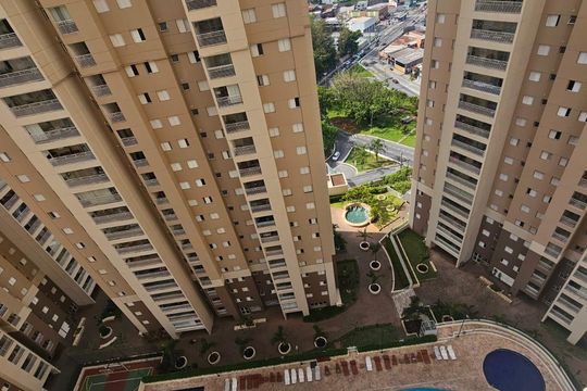 Apartamento à venda com 3 quartos, 74m² em Jardim Tupanci, Barueri