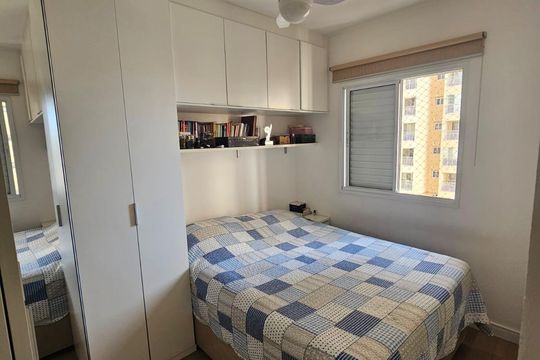 Apartamento à venda com 3 quartos, 74m² em Jardim Tupanci, Barueri