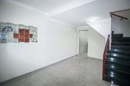 Sala de casa à venda com 2 quartos, 120m² em Campo Limpo, São Paulo