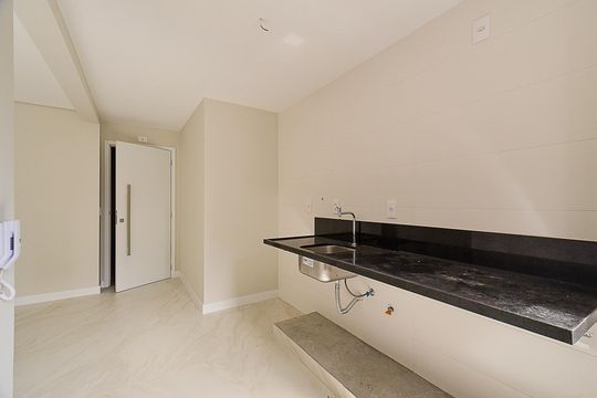 Cozinha de apartamento à venda com 2 quartos, 67m² em Centro, Belo Horizonte
