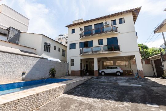 Quintal de casa à venda com 3 quartos, 251m² em Vila Isabel, Rio de Janeiro