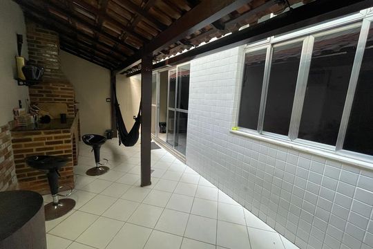Área externa de apartamento para alugar com 3 quartos, 100m² em Jardim Guanabara, Rio de Janeiro