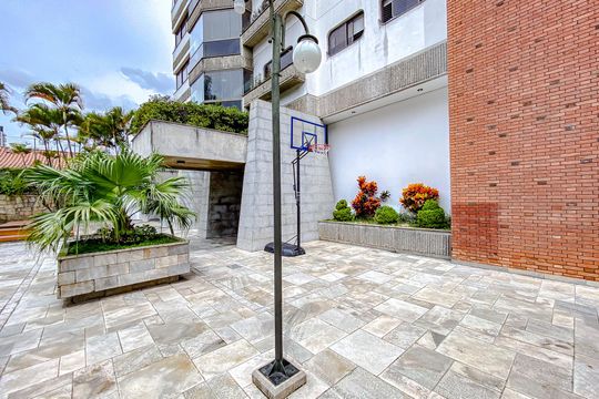 Área comum de apartamento para alugar com 4 quartos, 295m² em Vila Regente Feijó, São Paulo
