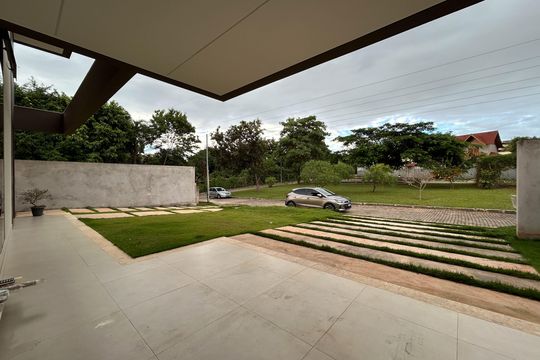Garagem de casa de condomínio para alugar com 4 quartos, 390m² em Smln, Brasília