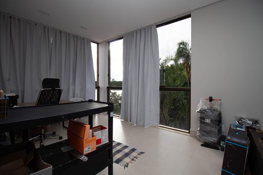 Escritório de casa de condomínio para alugar com 4 quartos, 390m² em Smln, Brasília
