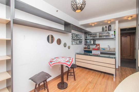 Sala de apartamento para alugar com 1 quarto, 34m² em Praia de Belas, Porto Alegre