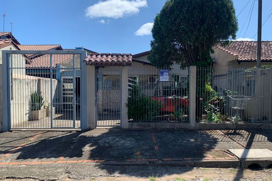 Fachada de casa à venda com 3 quartos, 300m² em Campestre, São Leopoldo